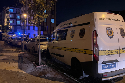 Evinin Önünde Silahlı Saldırıya Uğrayan Adam Ağır Yaralandı