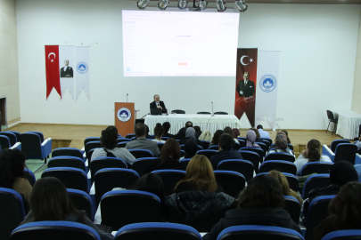 Kırklareli'nde "Yapay Zekanın Eğitim ve Araştırmada Kullanılması" Konferansı Düzenlendi