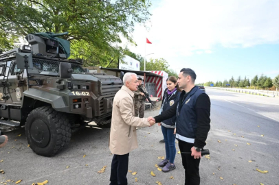 Vali Uğur Turan’dan Yol Kontrol Noktasına Ziyaret
