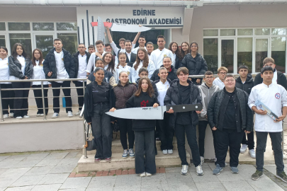 Edirne’de Aşçılık Öğrencilerine “Profesyonel Bıçak Kullanımı” Eğitimi