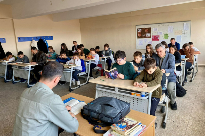 Kaymakam Özderin, Öğrencilerle Okuma Saatine Katıldı