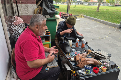 Yazın Terlik Susturuyor, Kışın Bot Konuşturuyor