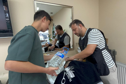 Edirneli Kuaför Su Kesintisinde Çözümü Bidonda Buldu