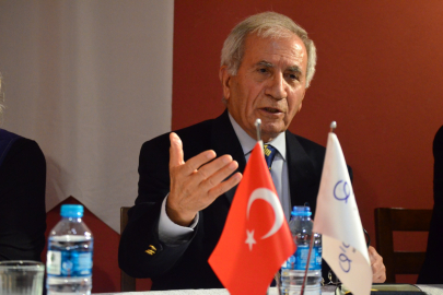 İnci: “Tarihi Çeşme Faytonların Otoparkı Oldu”