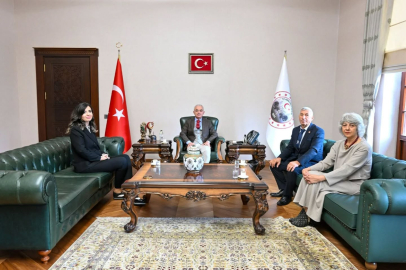 Kırklareli Valisi Turan, Muhtarları Kabul Ederek Günlerini Kutladı