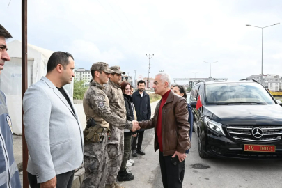Kırklareli Valisi Turan, Yol Kontrol Noktasında İncelemelerde Bulundu