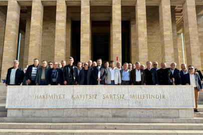 Lapseki'nin Muhtarlarından Anıtkabir'e Ziyaret