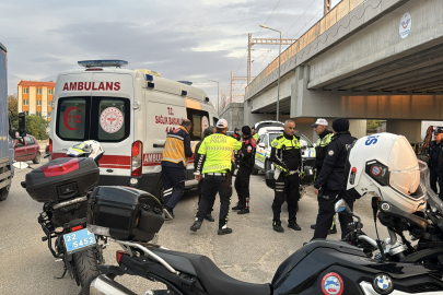 Edirne'de Otomobille Çarpışan Elektrikli Bisikletin Sürücüsü Ağır Yaralandı