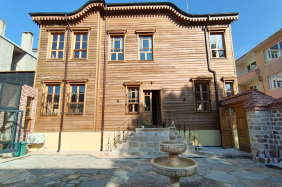 Matmazel Klara Konağı Açılmak İçin Gün Sayıyor