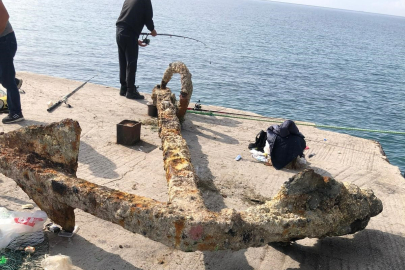 İskeleden Yaklaşık 3 Tonluk Çapa Çıkarıldı