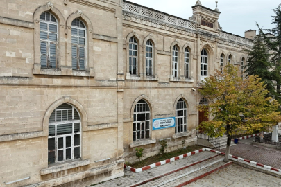 Pınarhisar'ın Eğitimdeki Asırlık Çınarı: Koloğlu İlkokulu Binası Bir Asırdır Hizmet Veriyor