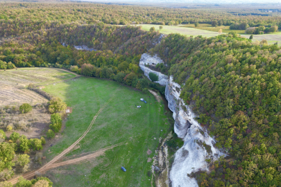 Tekirdağ'daki Kanara Kanyonu Sonbahar Renkleri Arasında Doğa Tutkunlarını Ağırlamayı Bekliyor