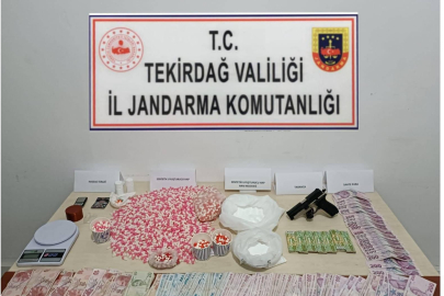 İlaç Fabrikasından Çaldığı Ham Maddeyle Uyuşturucu Üreten 4 Kişi Tutuklandı