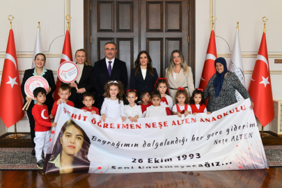 Tekirdağ'da Anaokulu Öğrencileri Vali Soytürk'ü Ziyaret Etti