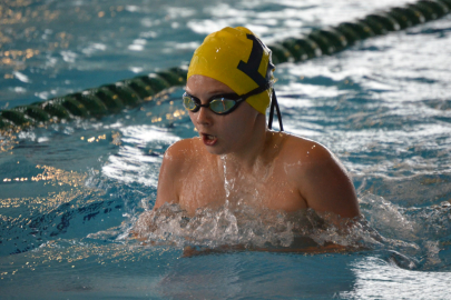 ‎Cumhuriyet Bayramı Yüzme Şenliğinde Final Günü