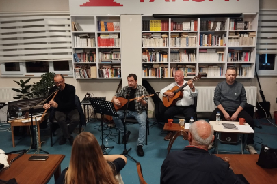 ‎Edirne'de “Şiirini Al da Gel” Müzik ve Şiir Gecesi