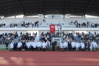 Tekirdağ NKÜ Tıp Fakültesi Öğrencileri Beyaz Önlük Giydi