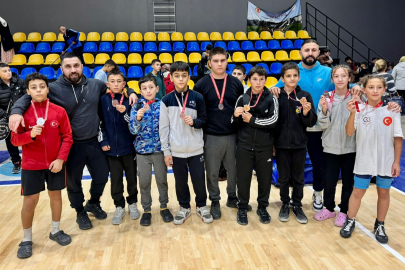 Çerkezköy Belediyespor Güreş Takımı Trakya Cumhuriyet Kupası’ndan 9 Madalya ile Döndü
