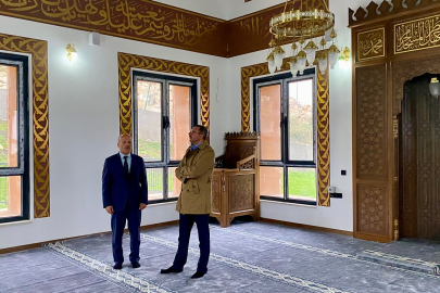 Kaymakam Özderin, TOKİ Camii’nde İncelemelerde Bulundu