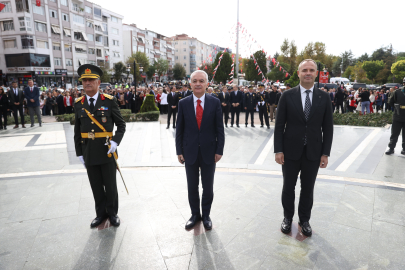 Kırklareli’nde Cumhuriyet Bayramı Çelenk Sunma Töreni