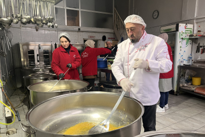 Küçük Yaşta Aşçı Yamağı Olarak Girdiği Mutfakta Kurduğu Hayalini Gerçekleştirdi