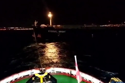 Çanakkale Boğazı'nda Arızalanan Gemi Güvenli Bölgeye Demirletildi