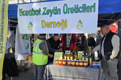 Çanakkale'de "Eceabat Zeytinyağı Festivali ve Zeytin Hasat Şenliği" Düzenlendi
