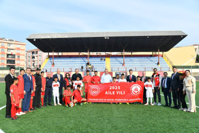 Vali Soytürk, Gençlerin Futbol Maçını İzledi