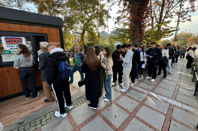 Kent Kart Bürosunda İndirimli Seyahat Kuyruğu
