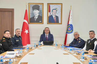 Vali Soytürk, Tekirdağ İl Emniyet Müdürlüğü’nü Ziyaret Etti