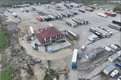 Kapıkule'deki TIR Kuyruğu Sorunu Valiliğin "Gurbetçi Otoparkı"nı Açmasıyla Çözüldü