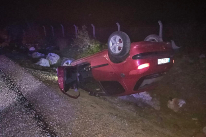 Çanakkale'de Şarampole Devrilen Otomobilin Sürücüsü Öldü