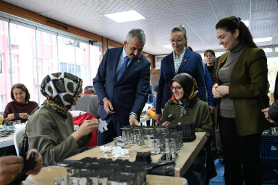 Vali Sezer’den Kadın Üretim Atölyesine Ziyaret