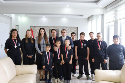 Vize’de Başarılı Sporculardan Kaymakam Balaban’a Ziyaret