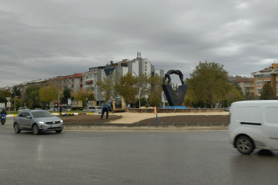 Edirne’deki Olin Kavşağı Çiçekleniyor
