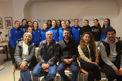 Başkan Sarıkurt’tan ÇBSK Kadın Voleybol Takımına Moral Ziyareti