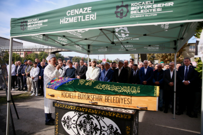 Kocaeli'deki Fabrika Yangınında Hayatını Kaybedenler Son Yolculuğuna Uğurlandı