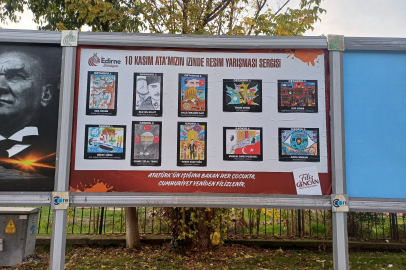 Öğrencilerin 10 Kasım Resimleri Reklam Panolarında