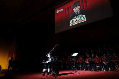 Duygulandıran Konserde Alkışlar Minik Arel'e