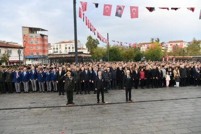 Keşan’da Atatürk Saygı, Özlem ve Minnetle Anıldı