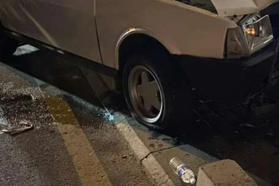 Alkollü Sürücü Kaldırıma Çarptı