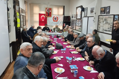 Müdür Ayhan’dan Emekli Meslektaşlarına Ziyaret