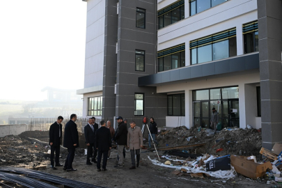 Vali Sezer, Yeni Okul İnşaatlarında İncelemelerde Bulundu