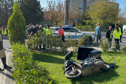 Tekirdağ'da Motosiklet Lokantanın Bahçesine Daldı