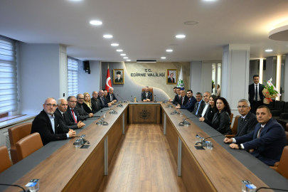 Vali Sezer, CHP Yönetimiyle Bir Araya Geldi