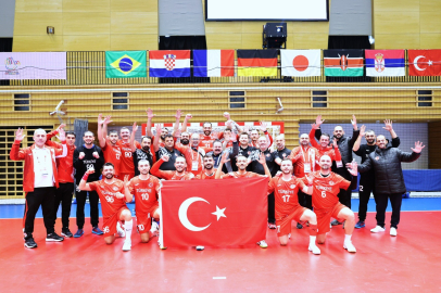 Futbol ve Hentbol Milli Takımları, Tokyo'da Yoluna Kayıpsız Devam Ediyor