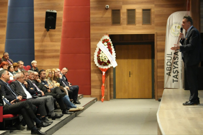 Saray’da “Yeniden Atatürk Cumhuriyeti” Konferansı Düzenlendi