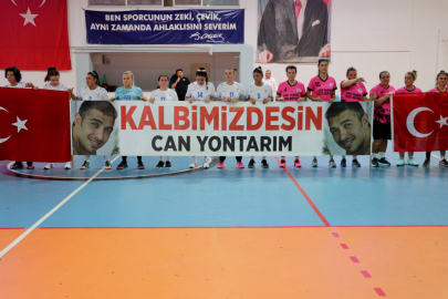 Trafik Kazasında Hayatını Kaybeden Hentbolcu Unutulmuyor