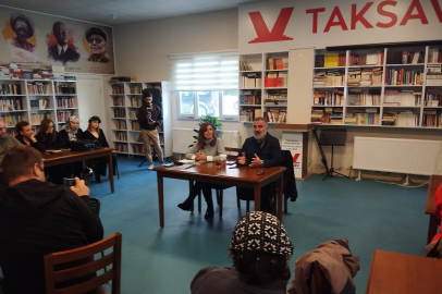 ‎Ünlü Oyuncudan Edirne'de Söyleşi ve İmza Günü