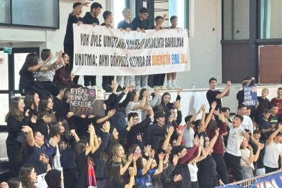 Hentbol Maçında EYBAL Protestosu